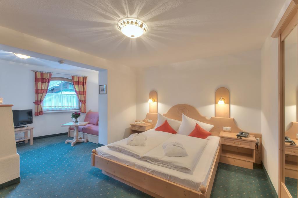Hotel Garni Europa Sankt Anton am Arlberg Szoba fotó